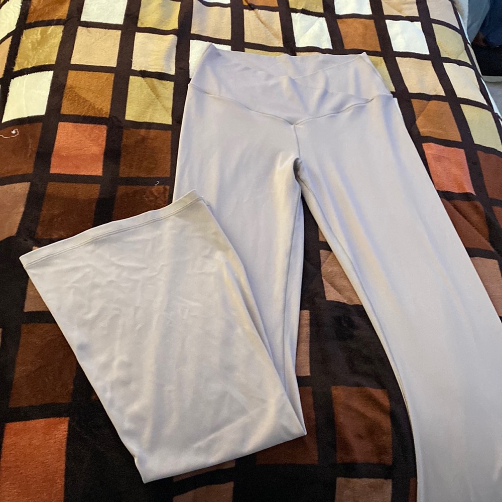 Aerie crossover flare leggings